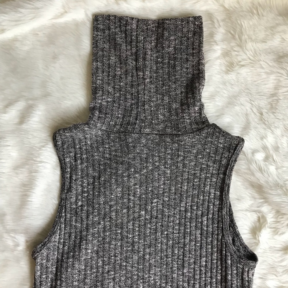 Turtleneck Sleeveless Maxi Dress